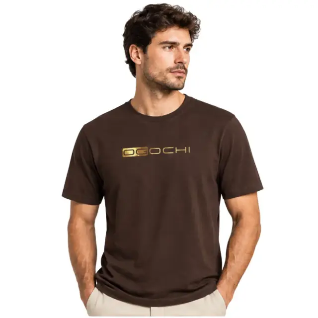 CAMISETA MARROM ESTAMPA OGOCHI DOLRADA (CAMISETA MC DEC RED SLIM)