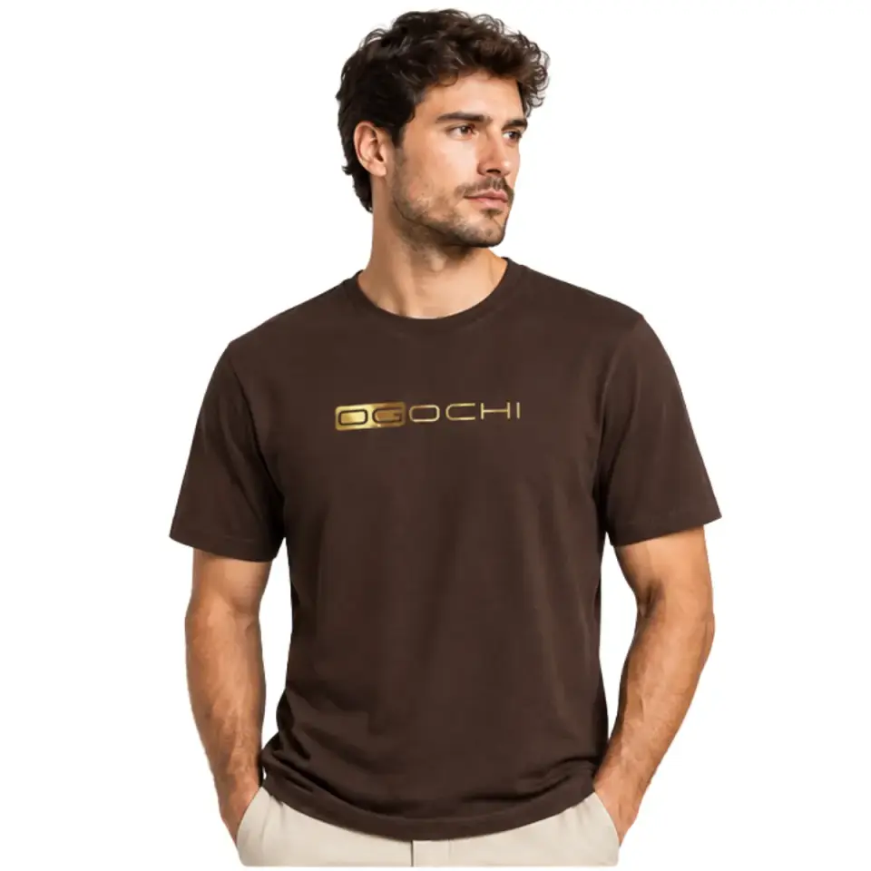 CAMISETA MARROM ESTAMPA OGOCHI DOLRADA (CAMISETA MC DEC RED SLIM)