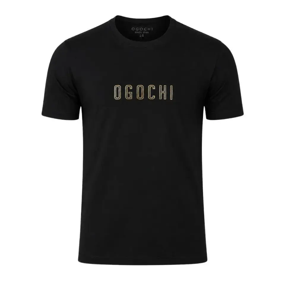 CAMISETA PRETA COM ESTAMPA OGOCHI CONTORNO DOURADO (CAMISETA MC DEC RED SLIM)